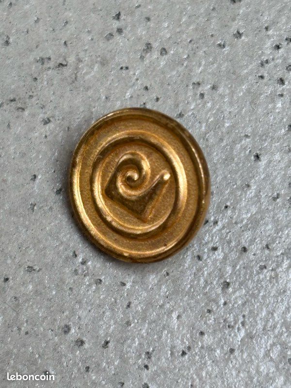 Boutons De Manchette Vintage Pierre Cardin – Design Carré Ton Or – Occasion Pour Look élégant