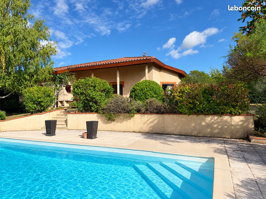 Maison 6 pièces 180 m² · à Montbrun-Lauragais · 180 m² · 475 000 €