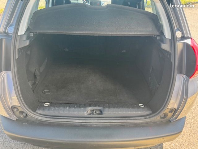 Peugeot 2008 1.6 BlueHDi 100ch S&S BVM5 Active (image 7)