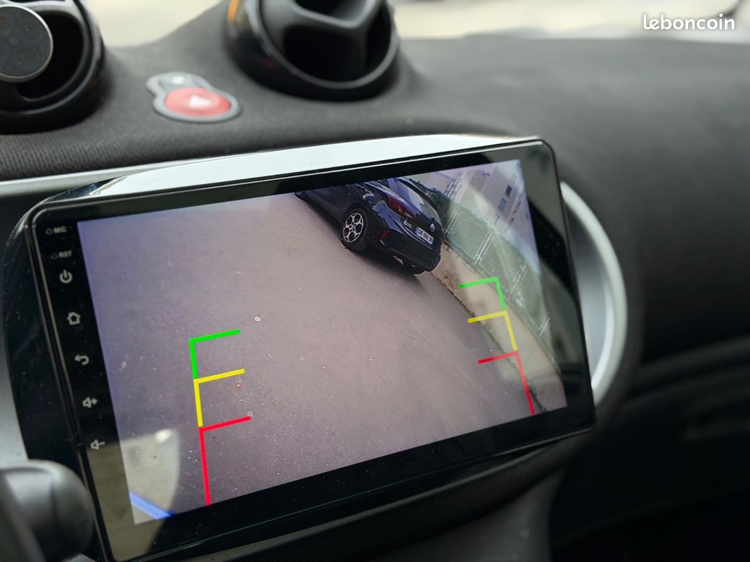 SMART FORTWO COUPE 1.0 71 ch SS BA6 Prime caméra de recul toit panoramique sièges chauffant apple carplay (image 12)