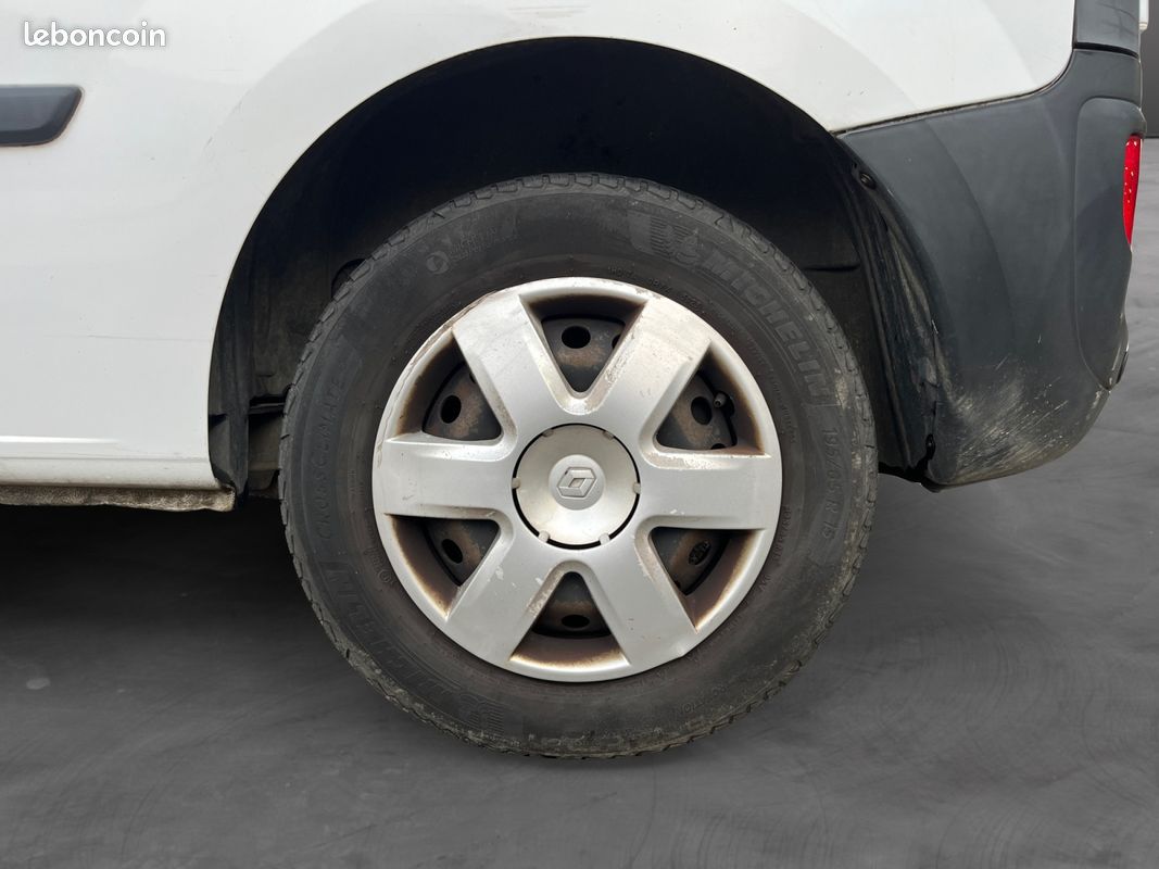 5816.67 HT RENAULT KANGOO II ENERGY E6 EXTRA R-LINK 1.5 DCI 90Ch Régul/Lim Radar arrière GPS Bluetooth Climatisation (image 30)