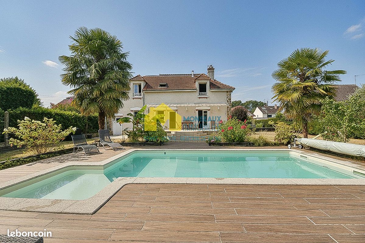 Maison 10 pièces 253 m² · à Villemoisson-sur-Orge · 253 m² · 749 000 €
