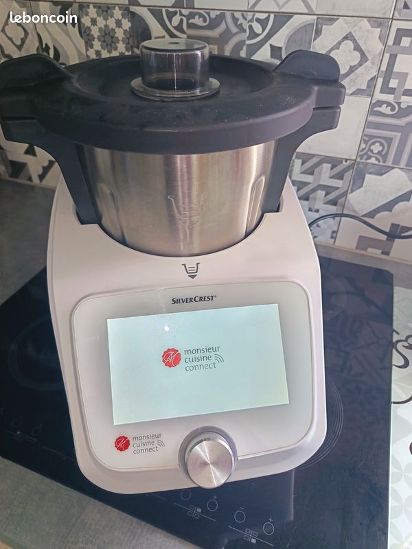Robot (image 2)