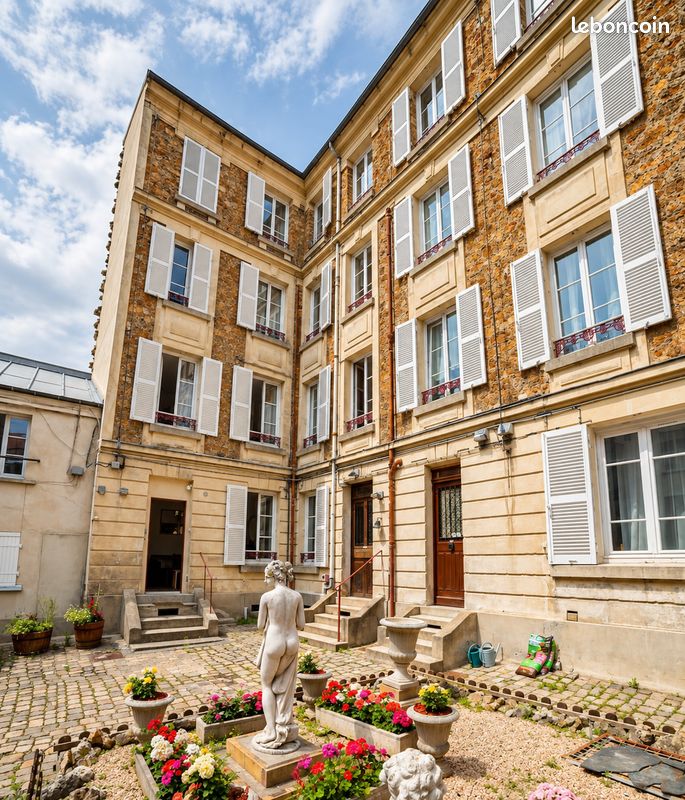 Appartement 2 pièces 32 m² · à Versailles · 32 m² · 948 €/mois