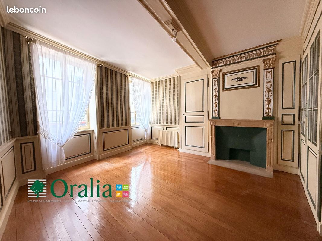Appartement 6 pièces 112 m² · à Tarare · 112 m² · 790 €