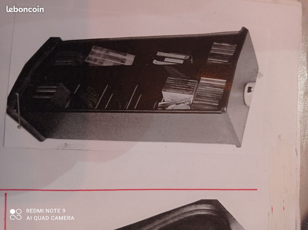 Meuble range CD (image 1)