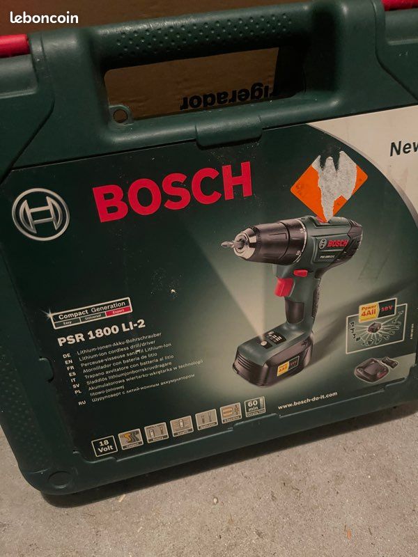 Perceuse visseuse Bosch 18V PSR 1800 LI-2 + Coffret forets et embouts (image 1)