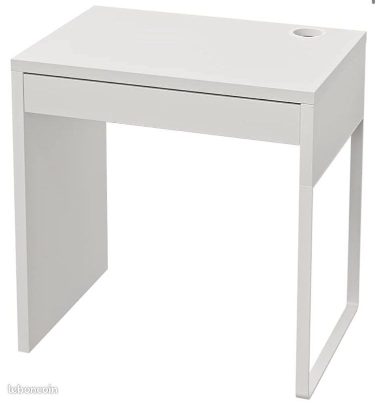 Bureau IKEA (image 1)
