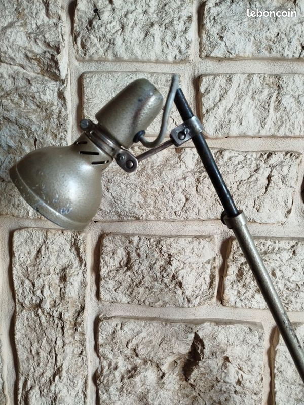 Ancienne Lampe De Poche Forme Briquet Bibendum Michelin