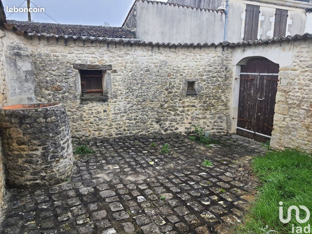 Maison 6 pièces 144 m² - Saint-Jean-d'Angély 17400 (image principale 9)
