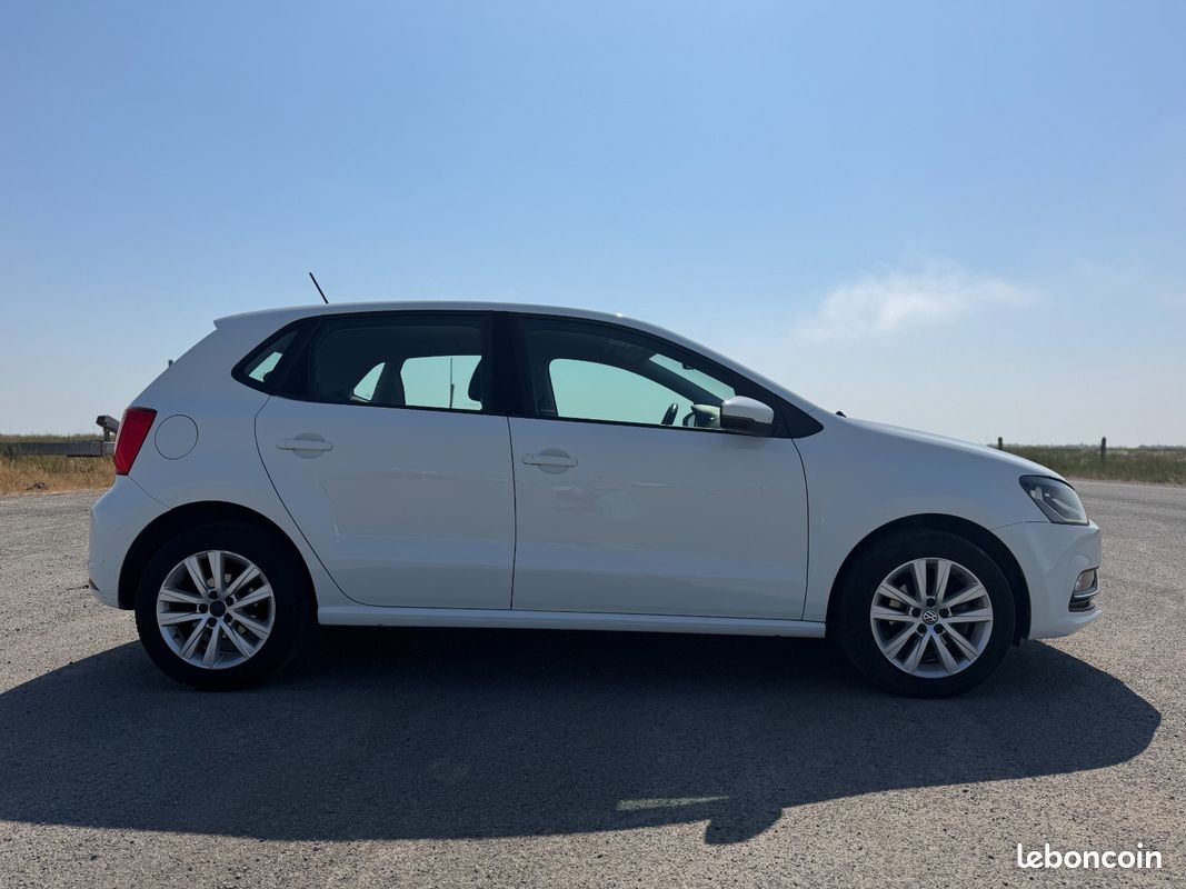 VOLKSWAGEN POLO 1.2 TSI 90 BMT Confortline (image 6)