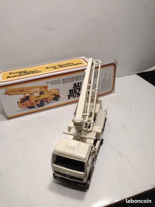 Nzg n°170 - pompe a beton mercedes bpl 600 hd kvm 23 schwing - 1/50 - neuf - Collection
