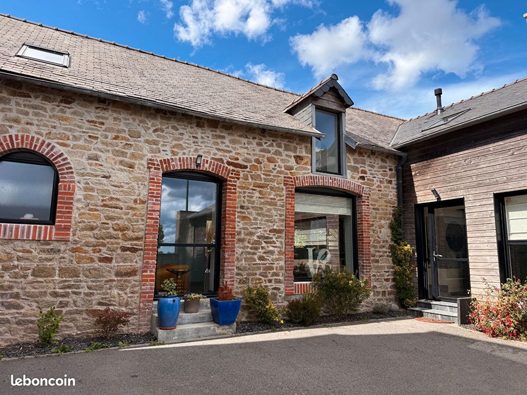 Maison 7 pièces 214 m² · à Saint-Pol-de-Léon · 214 m² · 535 000 €