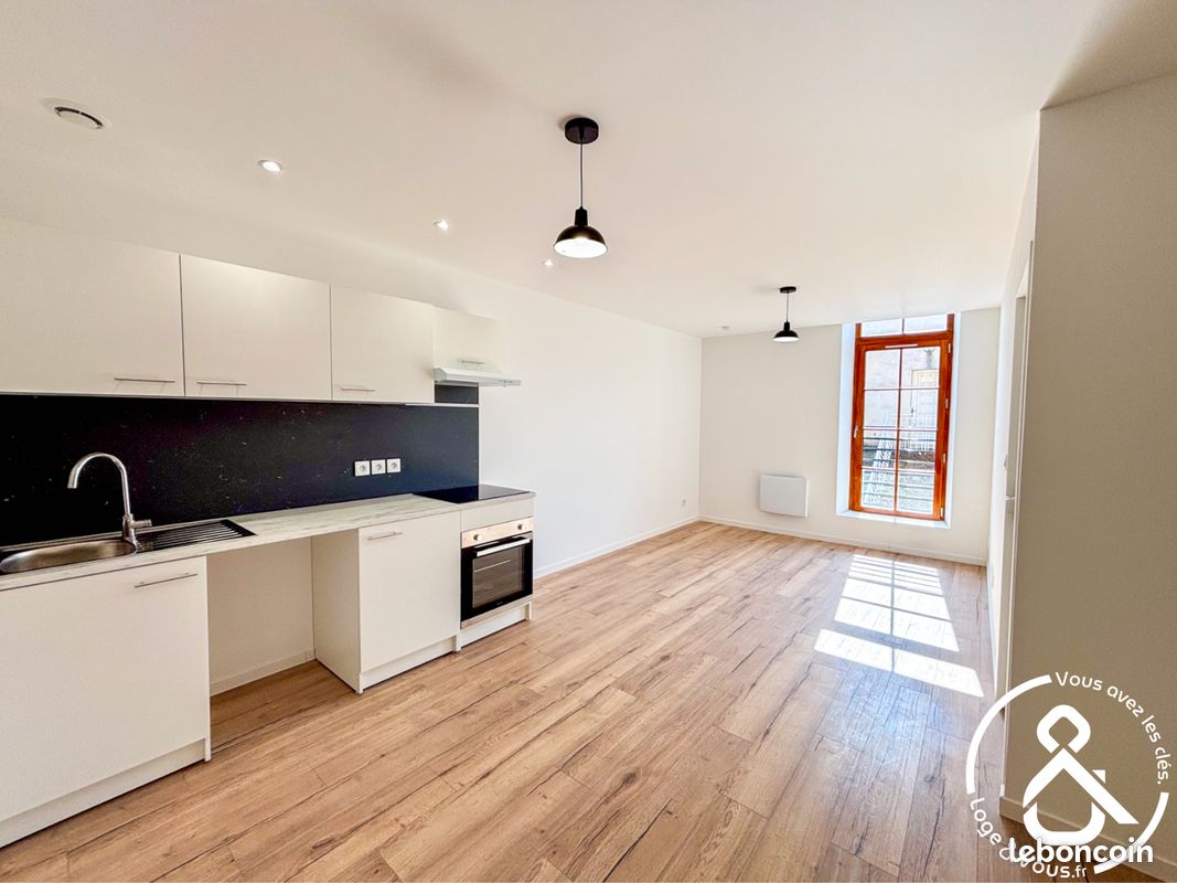 Appartement 3 pièces 47 m² · à Castres · 47 m² · 560 €