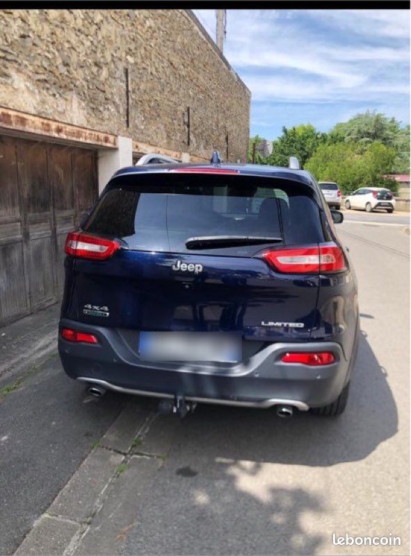 Jeep cherokee (image 2)