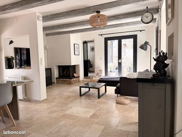 Maison atypique T4 rénovée avec piscine et vue dégagée — 4