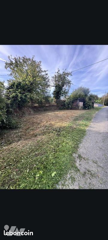 Terrain 1636 m² · à Montjean · 1 636 m² · 38 000 €