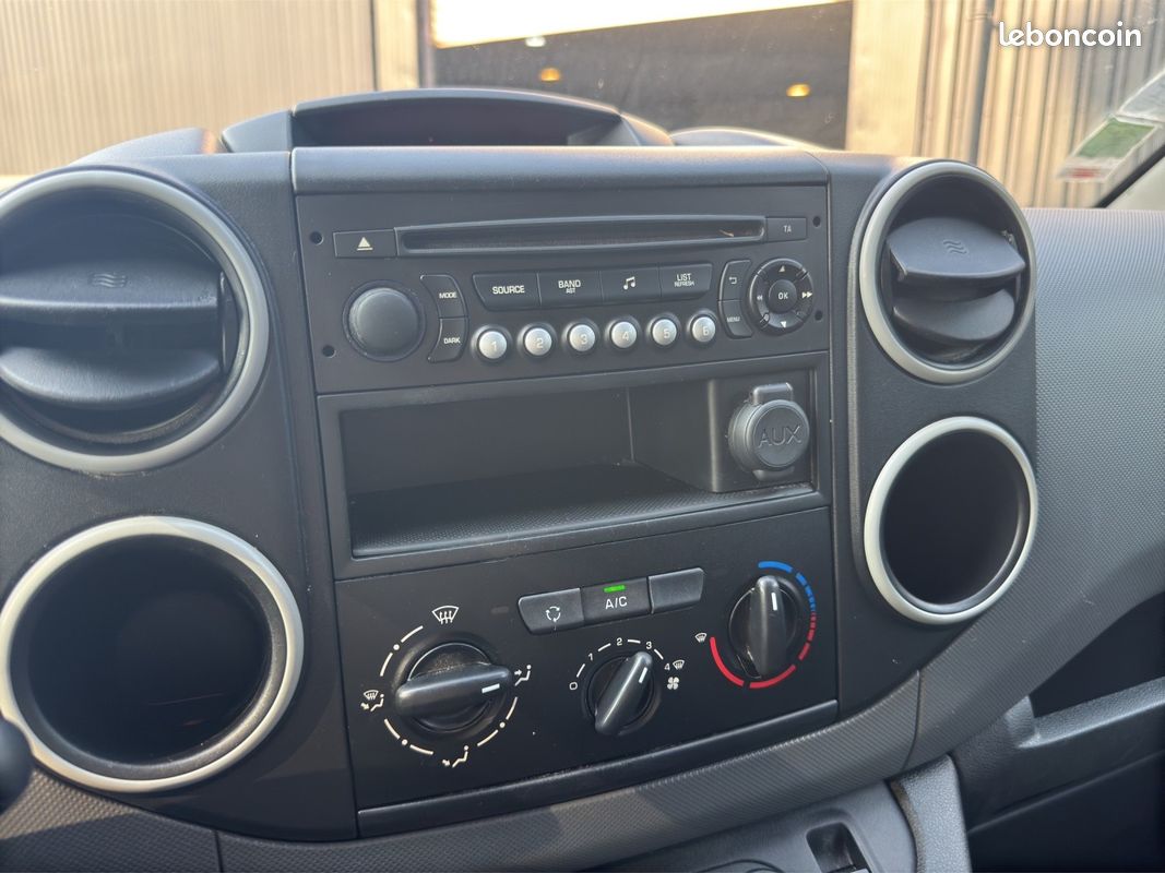 Citroen berlingo fourgon m bluehdi 100 confort (image 20)