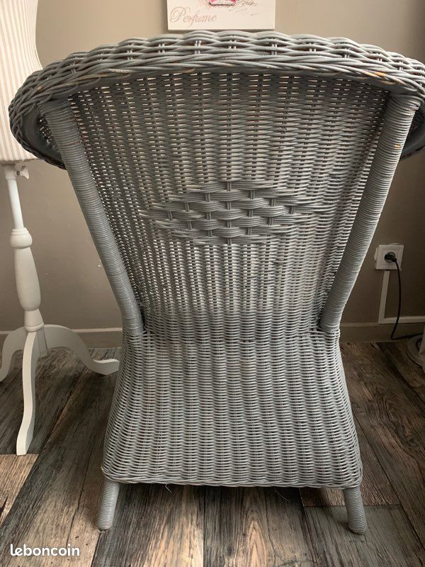 Fauteuil Rotin Gris avec coussin (image 2)