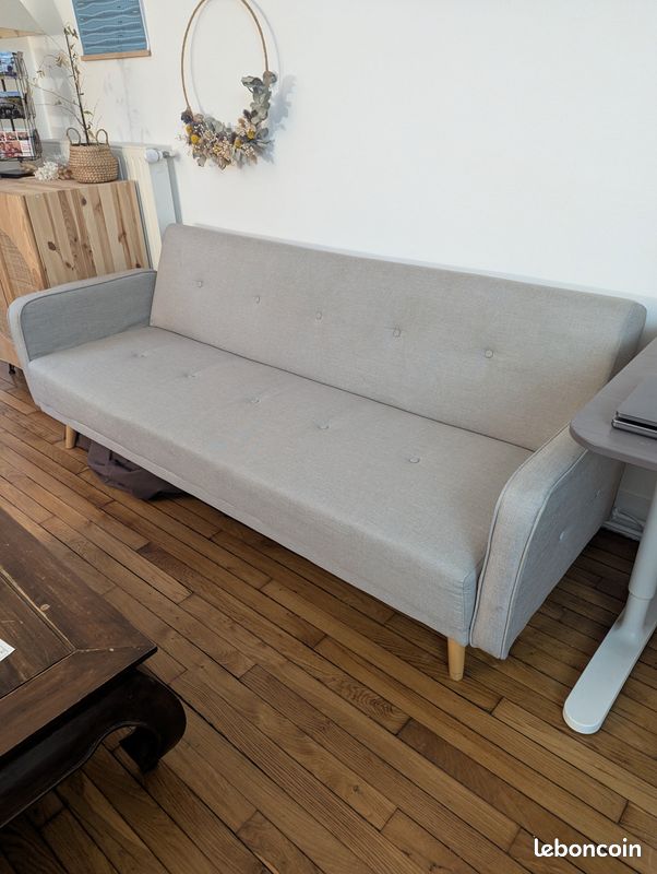 Canapé scandinave beige Miliboo (modèle Ulla) (image 2)