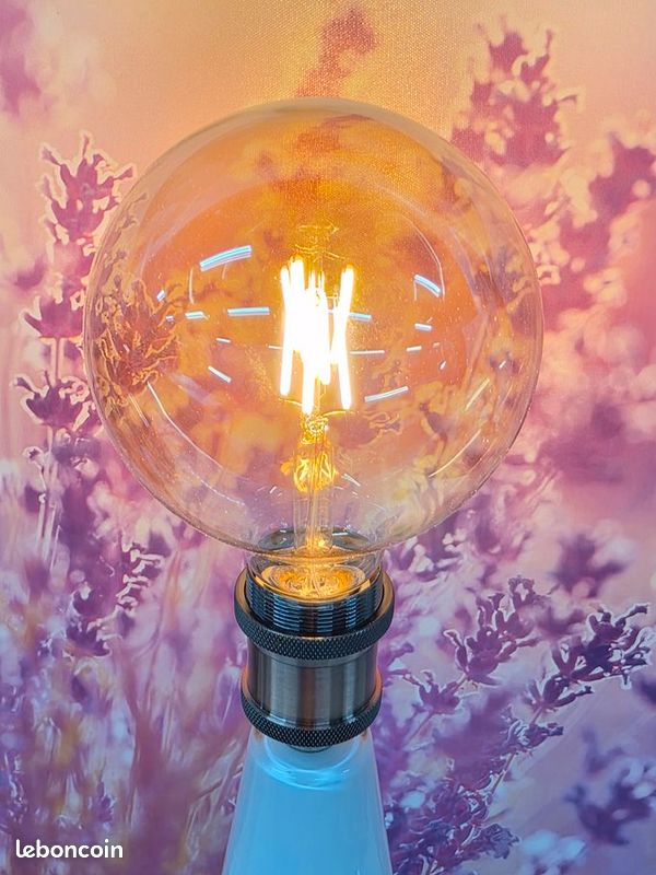 Lampe à poser upcycling cône opaline faisans industriel (image 3)