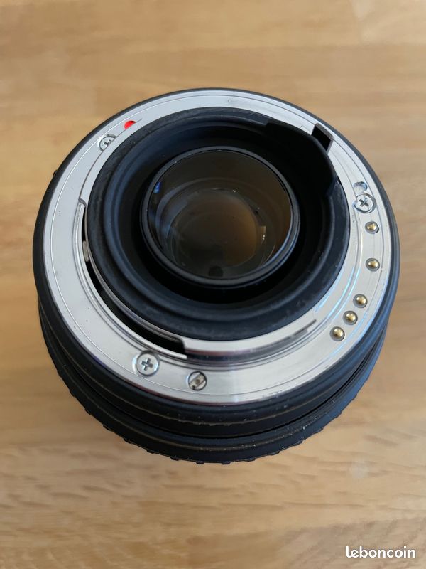 Objectif reflex Sigma DG 70 - 300 mm f/4 - 5.6 Macro, Version AF motorisé pour Monture Nikon