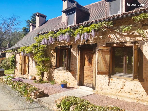 Maison perigourdine de 10 pieces 300m2 - 2ha