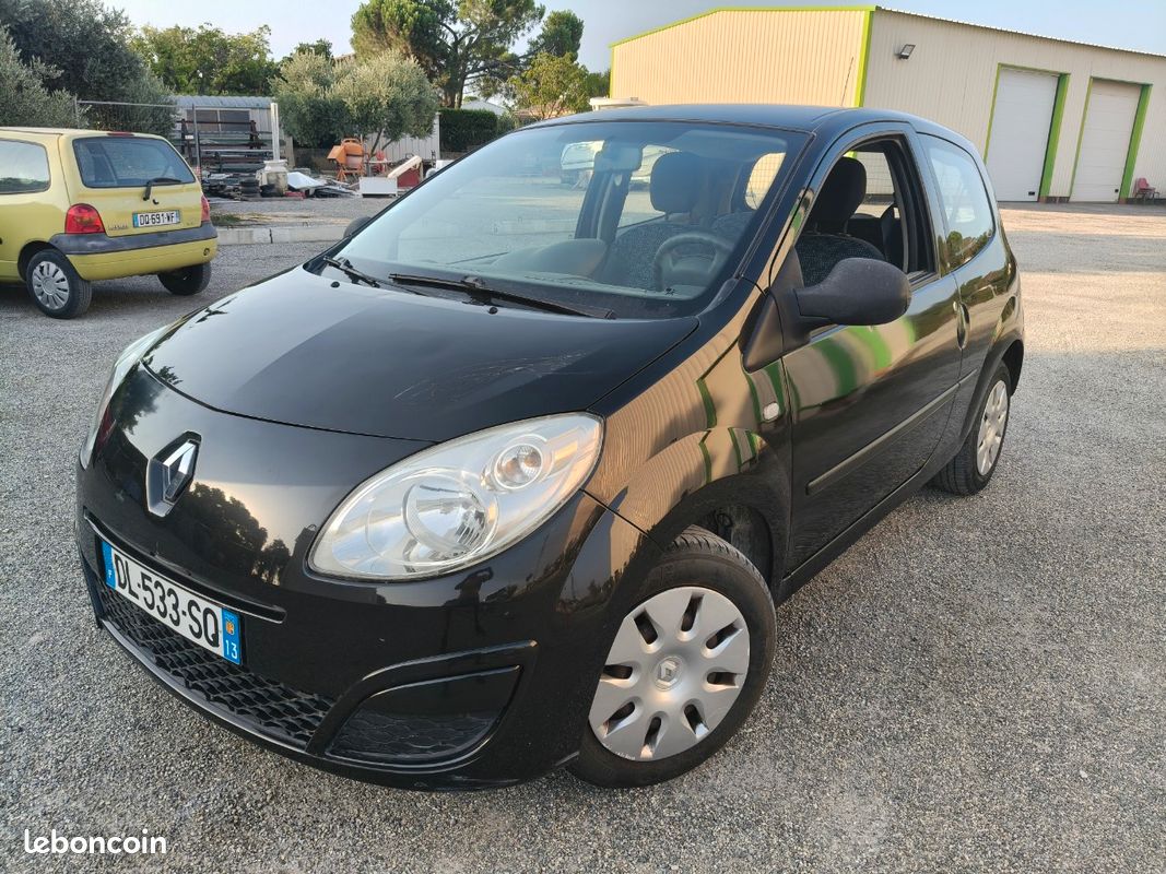 Renault Twingo dynamique 1.2i. Très bon état. Garantie 3 mois (image 1)