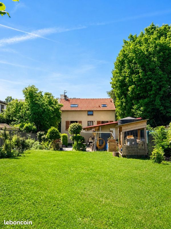 Maison 6 pièces 153 m² · à Fresnes · 153 m² · 545 000 €