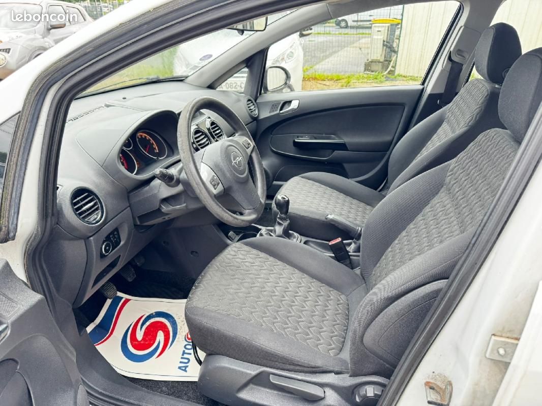 Opel Corsa 1.2 - 85 ch Twinport Graphite GPL (image 6)