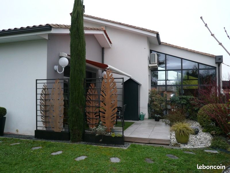 Maison 7 pièces 204 m² - Saint-Yrieix-sur-Charente 16710 (image principale 2)
