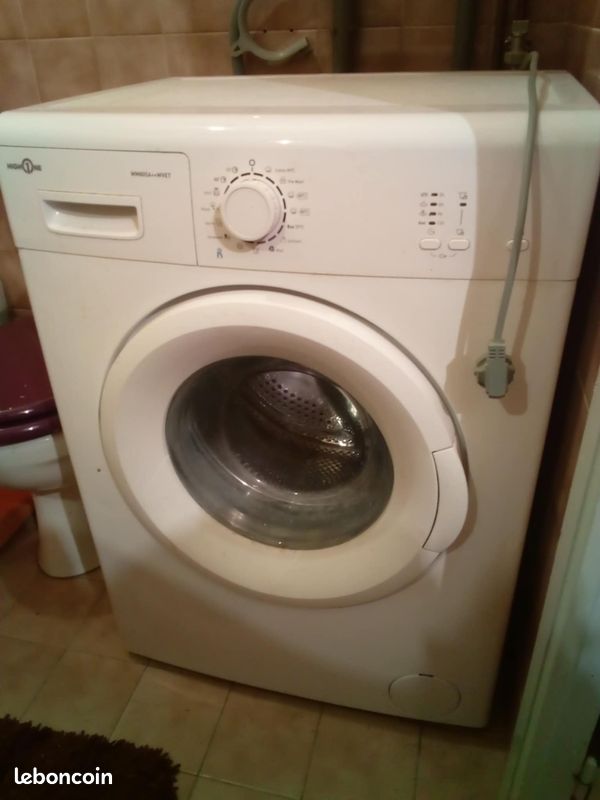 Lave-linge de 2022 en panne URGENT (image 1)