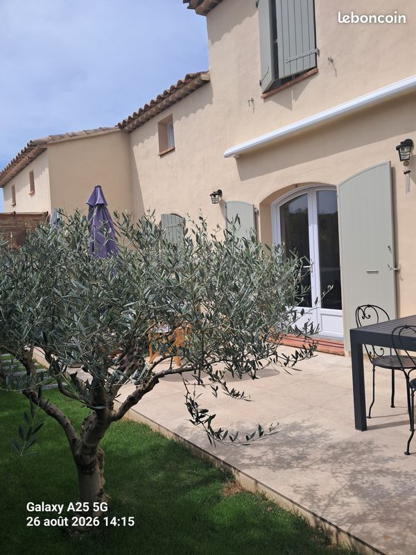 Maison 5 pièces 106 m² · à Puyvert · 106 m² · 448 000 €