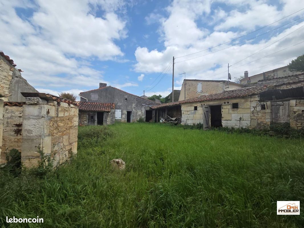 Maison 2 pièces 90 m² · à Châteauneuf-sur-Charente · 90 m² · 49 500 €