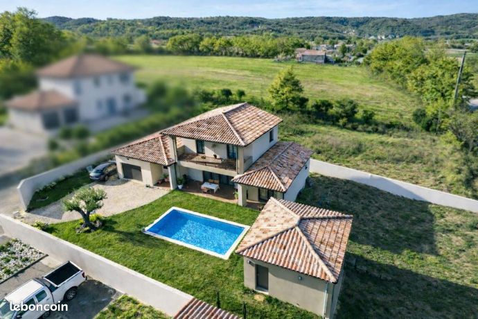 Maison 5 pièces 169 m²