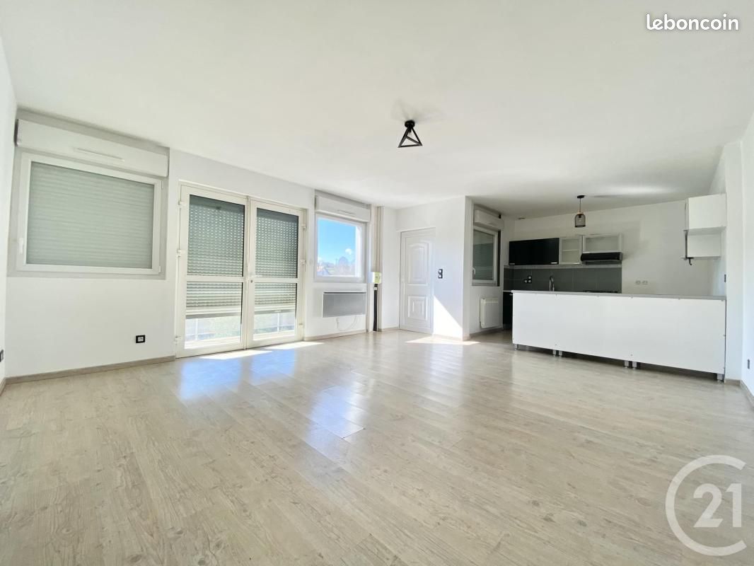 Appartement 4 pièces 68 m² · à Pressins · 68 m² · 720 €/mois