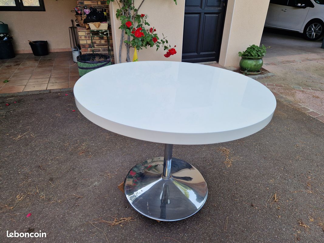 Table de cuisine (image 1)