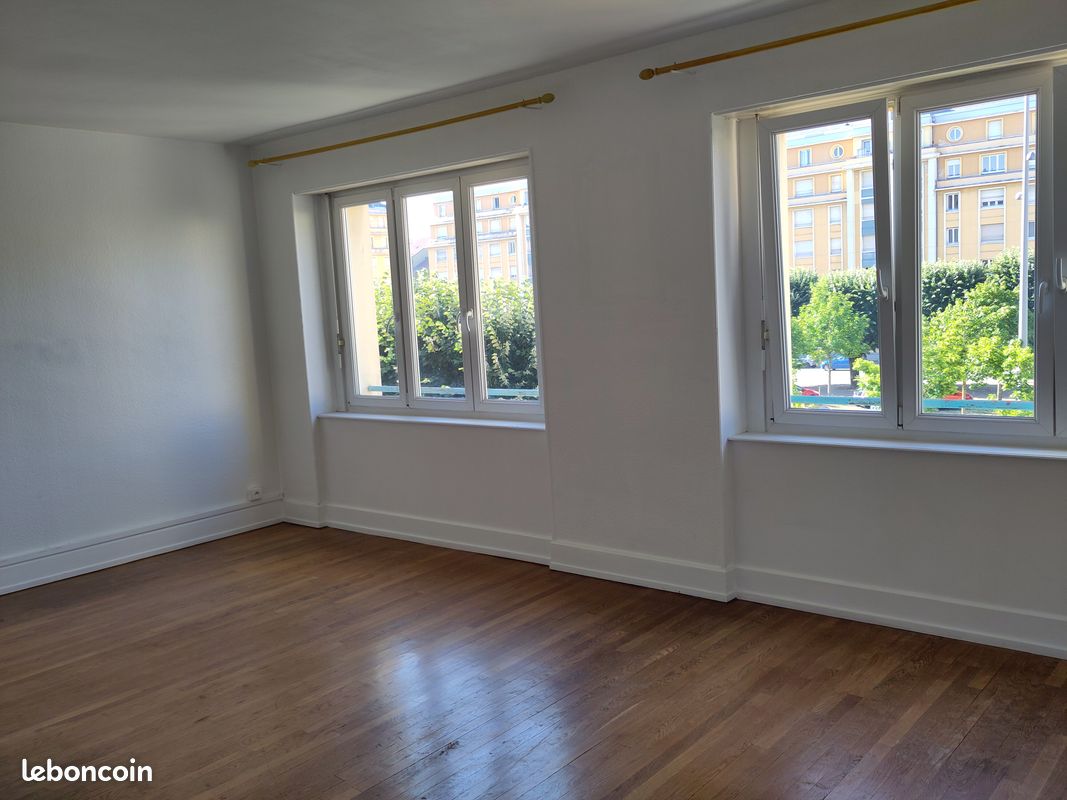Appartement 5 pièces 96 m² · à Belfort · 96 m² · 880 €