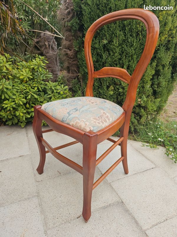 Vends 6 chaises rembourrées Style Louis Philippe en merisier massif TBE (image 1)