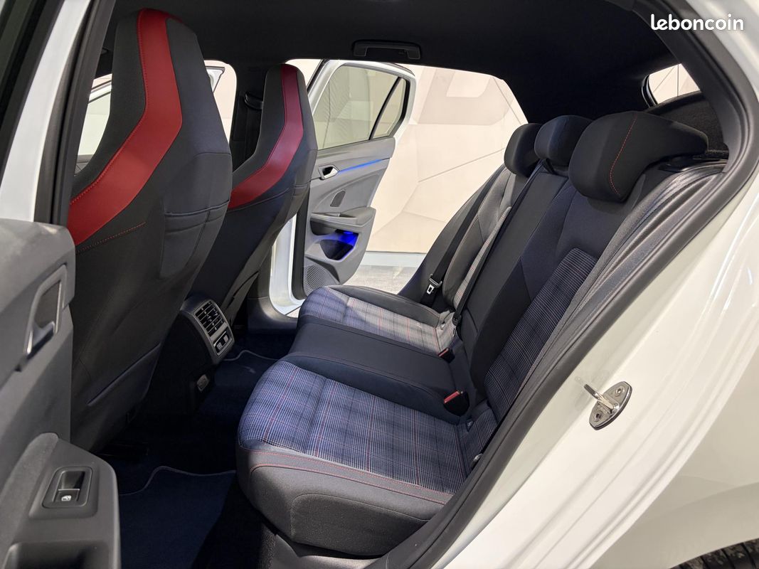 Volkswagen golf 2.0 tsi 245 dsg7 gti (image 8)