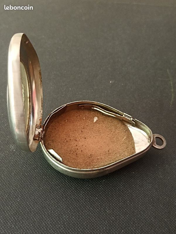 Écrin à Montre Vintage Homme – Métal Argenté Avec Couvercle Cristal (neuf Sans Boîte)