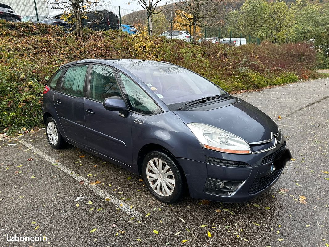 Citroën C4 Picasso 1.6 HDI 16 V 110 CV (image 2)
