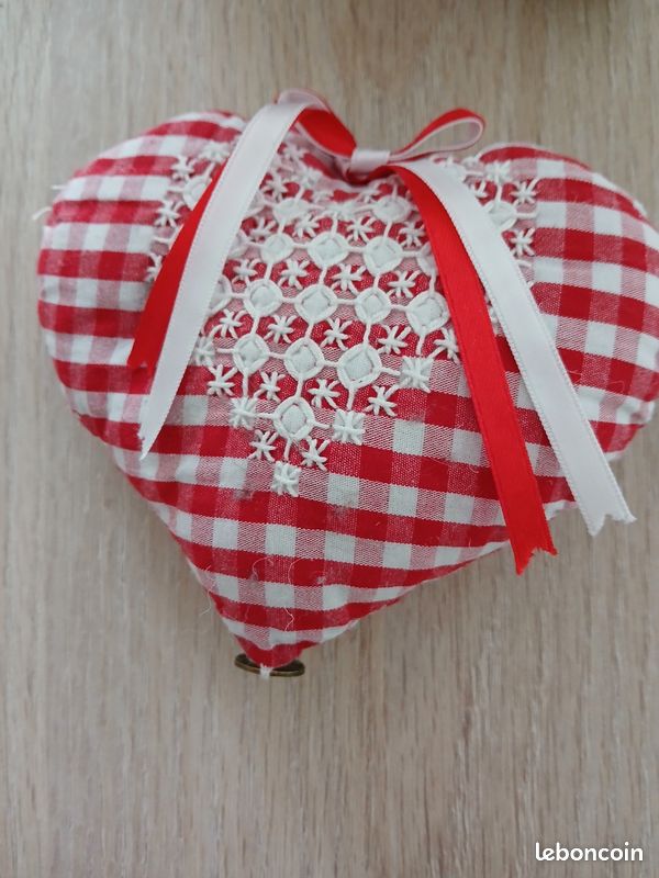 Decoration (image 1)