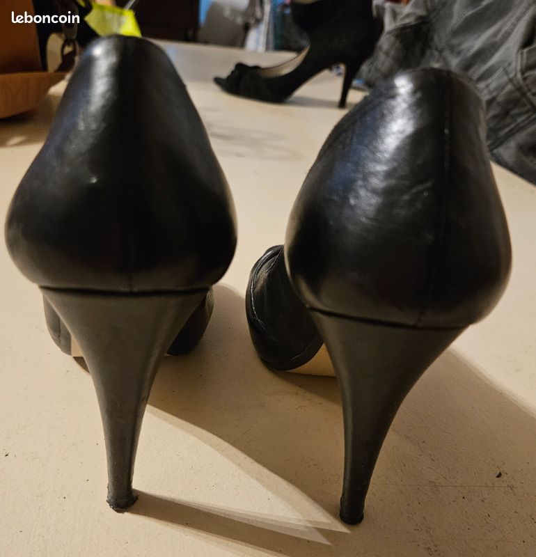 Superbes escarpins tout cuir (image 3)