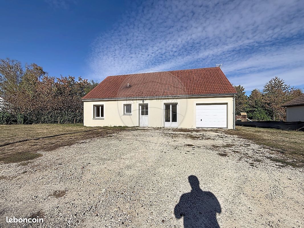 Maison 5 pièces 92 m² · à Villebougis · 92 m² · 205 000 €