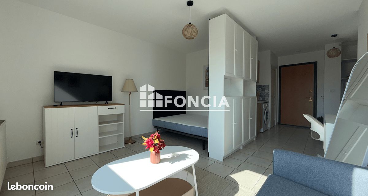 Appartement 1 pièce 28 m² · à Vénissieux · 28 m² · 699 €/mois