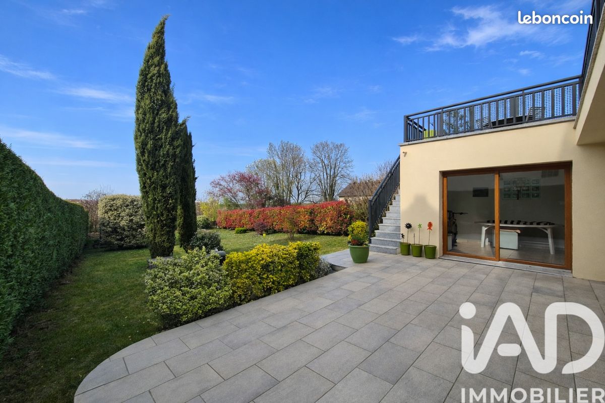 Maison 7 pièces 172 m² · à Méry-sur-Oise · 172 m² · 497 500 €