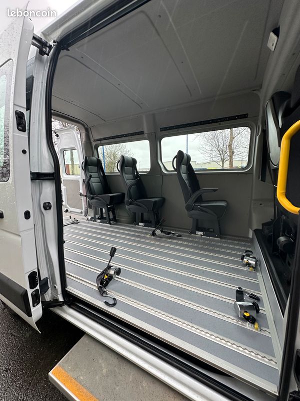 RENAULT Master Fourgon FG TR GCF F3500 L2H2 DCI 135 cv Blanc minéral TPMR VASP Handicap (image 4)