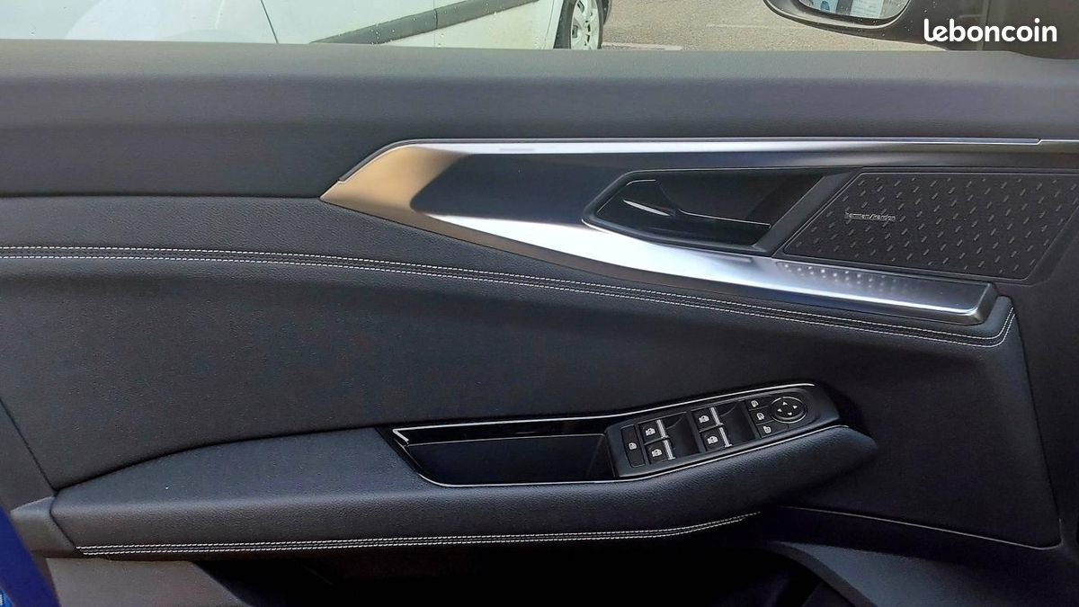 Renault Austral E-Tech full hybrid 200ch Iconic (image 16)