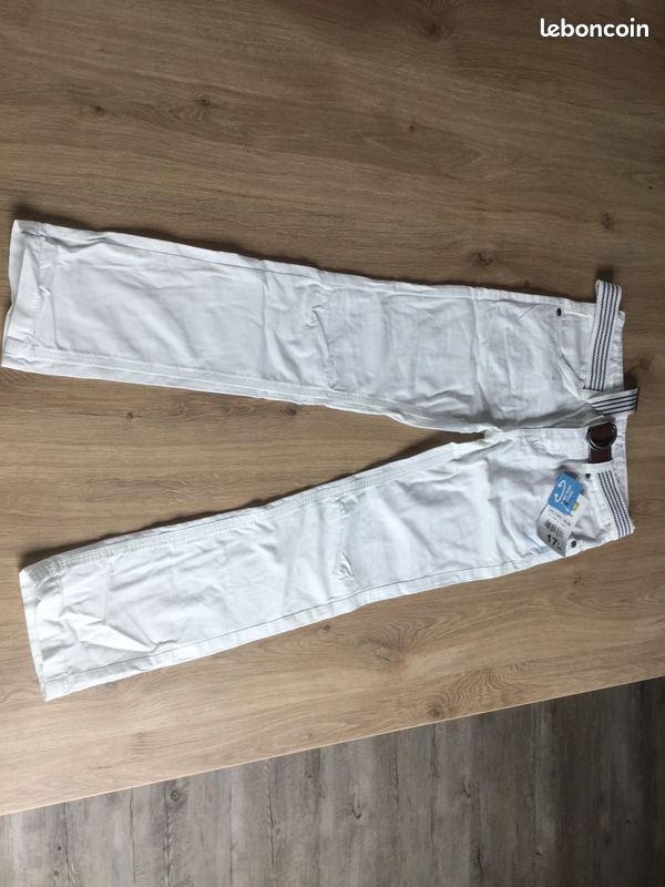 Pantalon blanc / gémo T8ans (image 2)